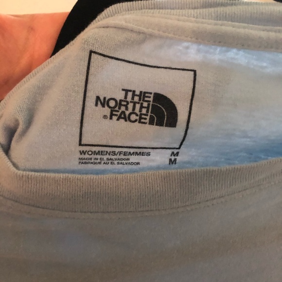 The North Face Cropped Tee - Picture 7 of 11
